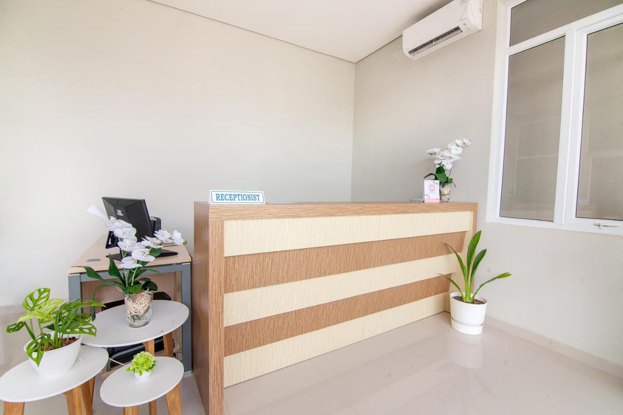 Kembaran Oyo 2816 Privato Suite מראה חיצוני תמונה