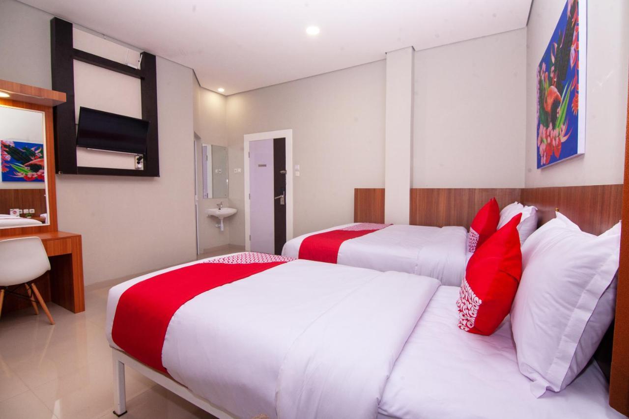Kembaran Oyo 2816 Privato Suite מראה חיצוני תמונה